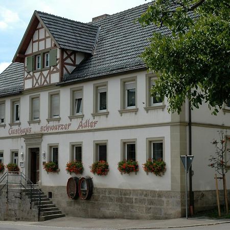 Landgasthof Zum Schwarzen Adler 마크트놀드하임 외부 사진