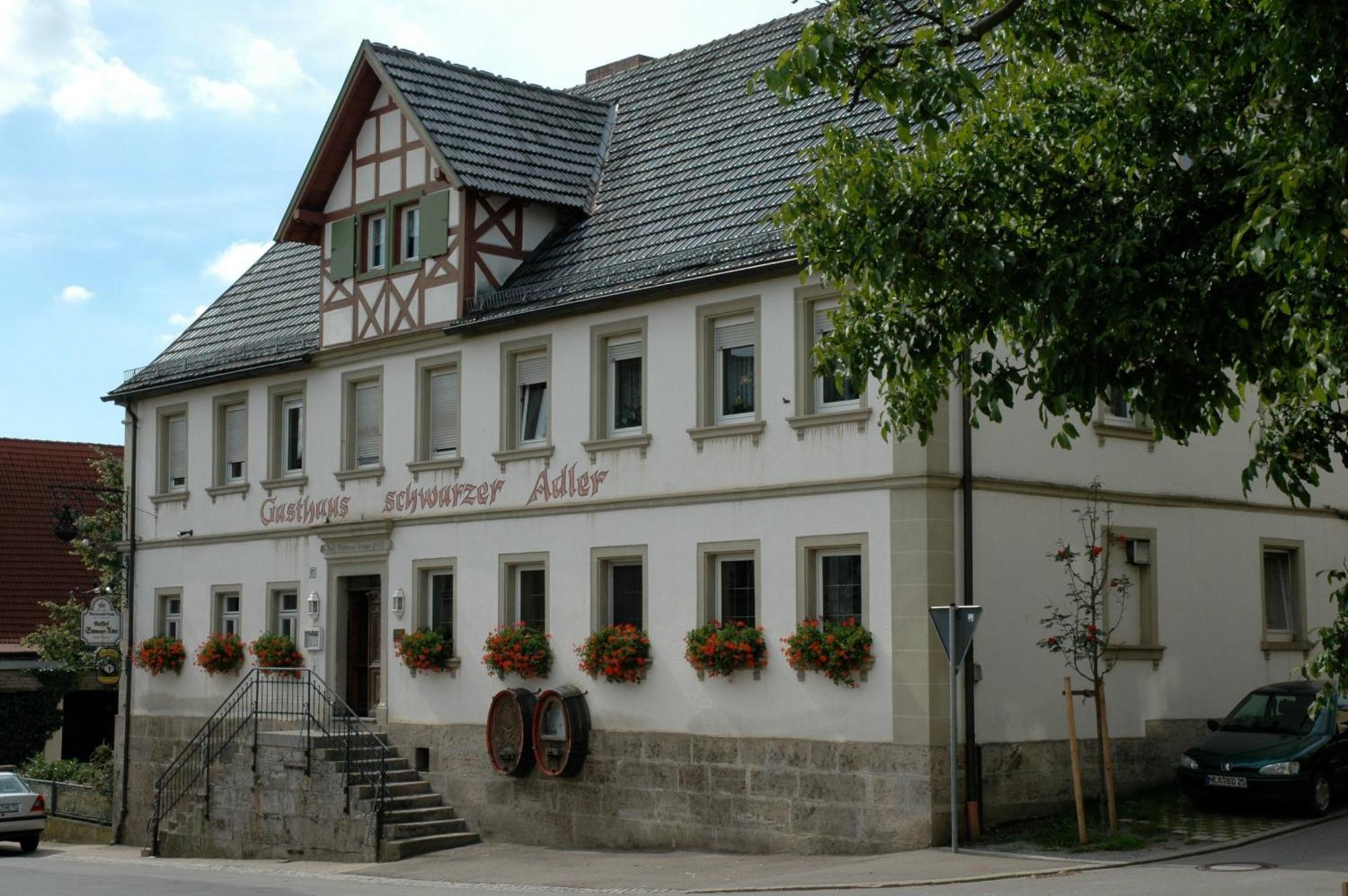 Landgasthof Zum Schwarzen Adler 마크트놀드하임 외부 사진
