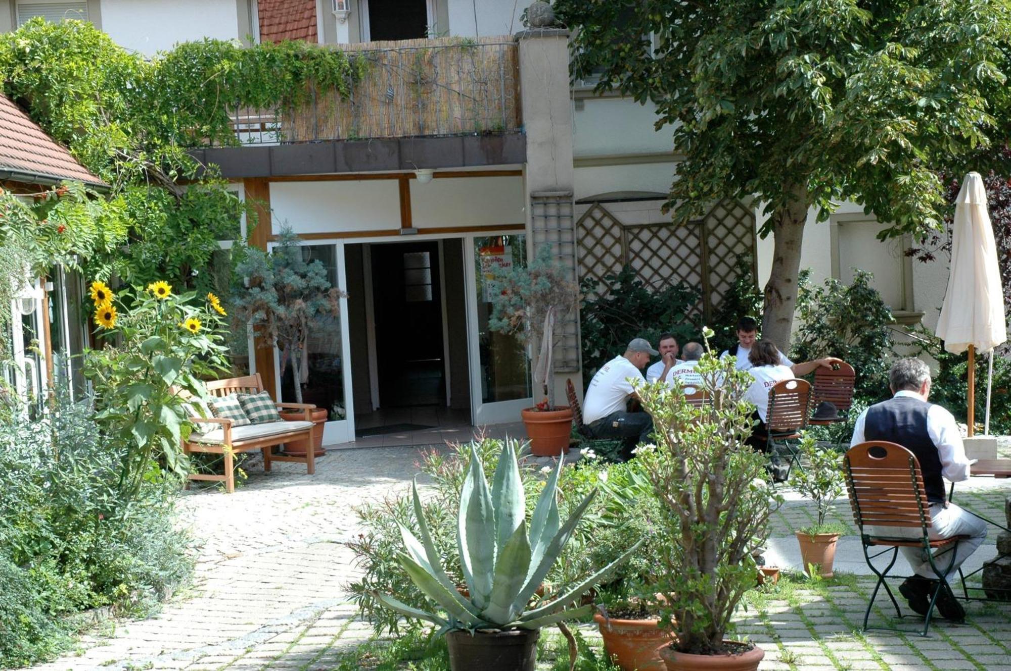 Landgasthof Zum Schwarzen Adler 마크트놀드하임 외부 사진